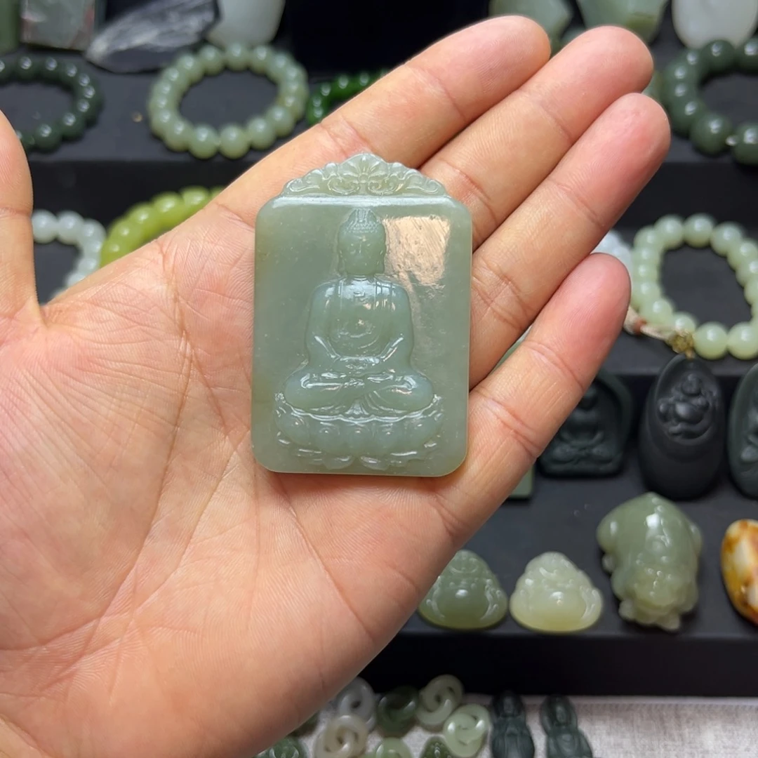 颈饰未镶嵌和田玉