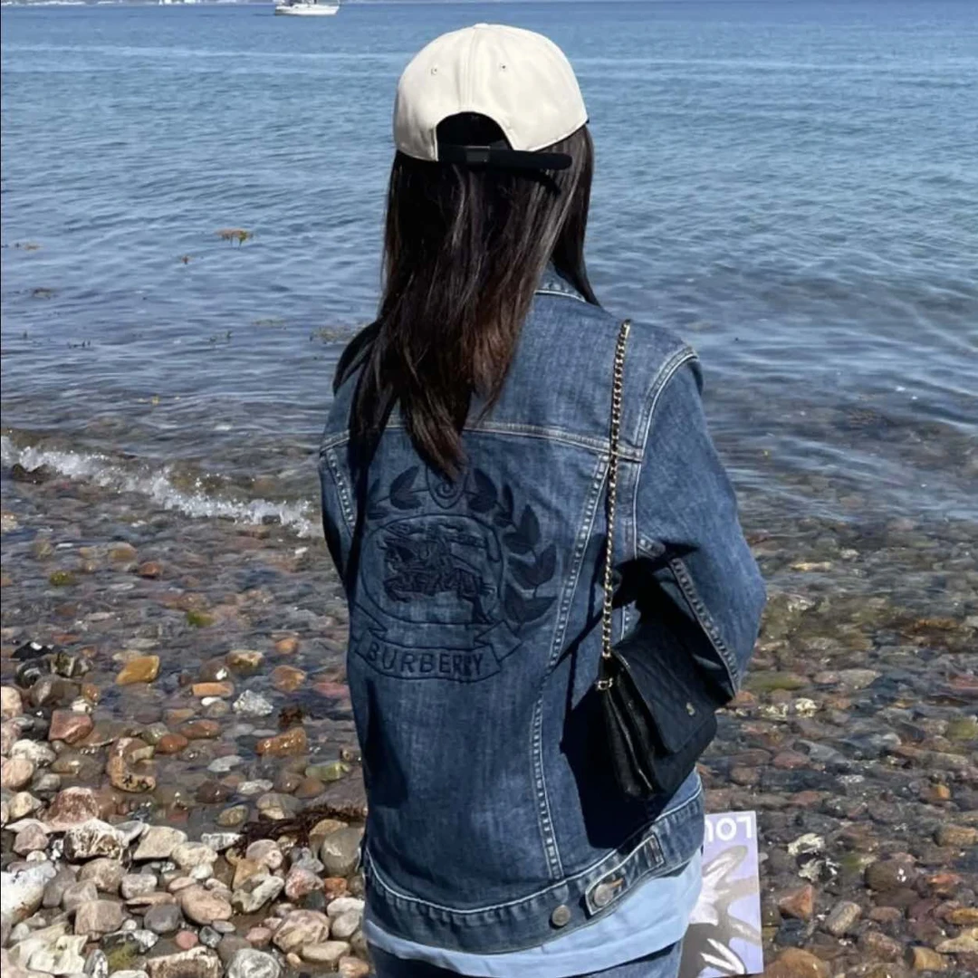 全新未使用 BURBERRY/博柏利 积分-288/汤/P205336727/牛仔外套