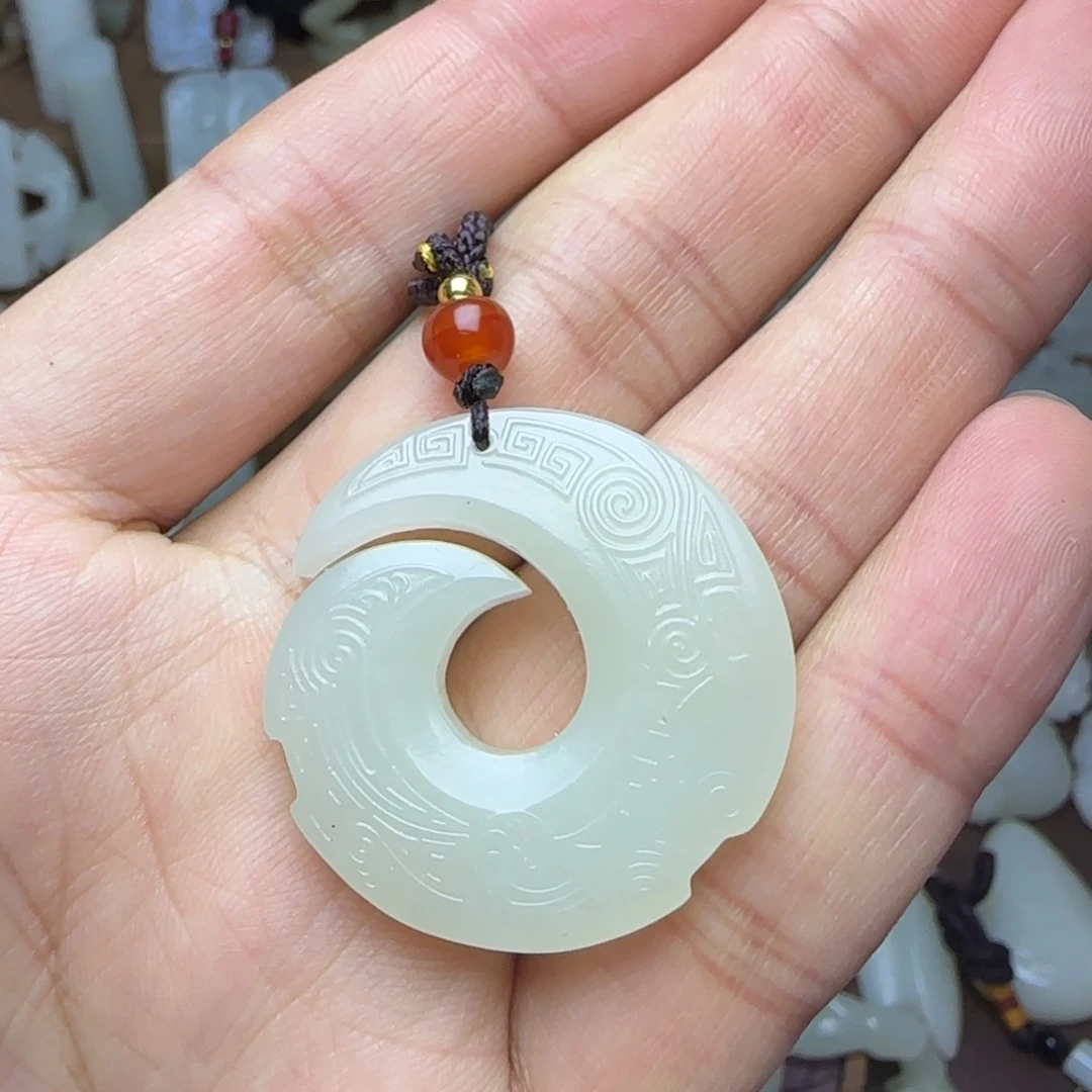 和田玉挂件未镶嵌