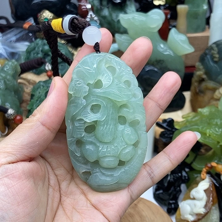 岫玉未镶嵌手把件