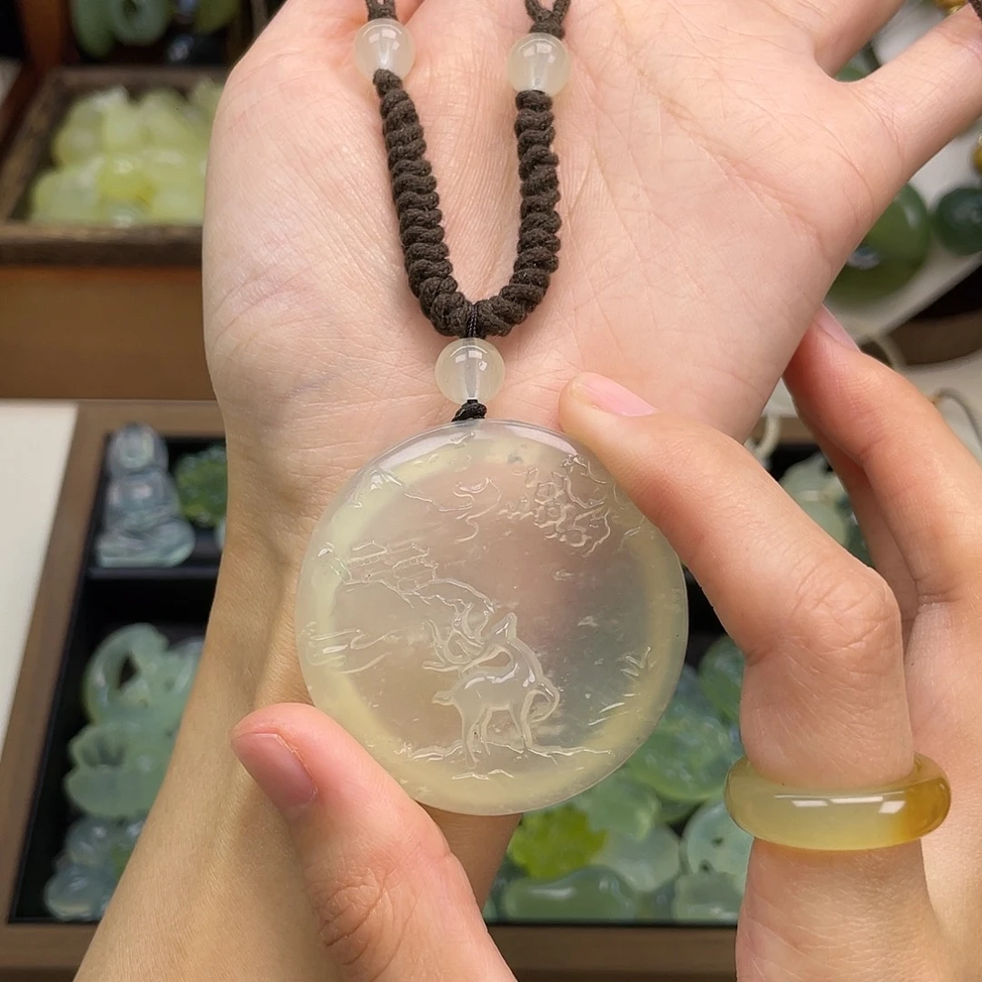 蛇纹石玉未镶嵌颈饰