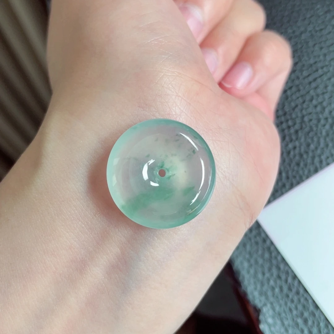 翡翠颈饰未镶嵌烦****y扣子