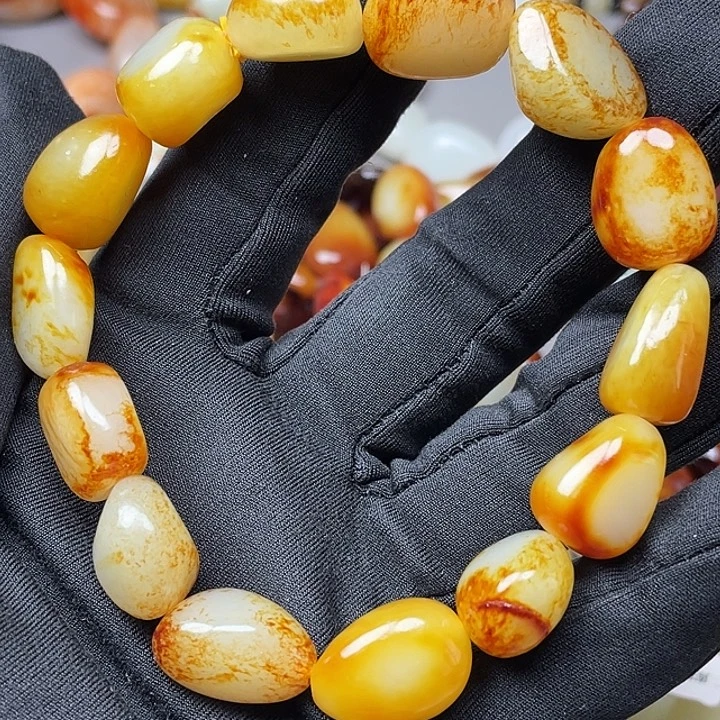 和田玉未镶嵌手链