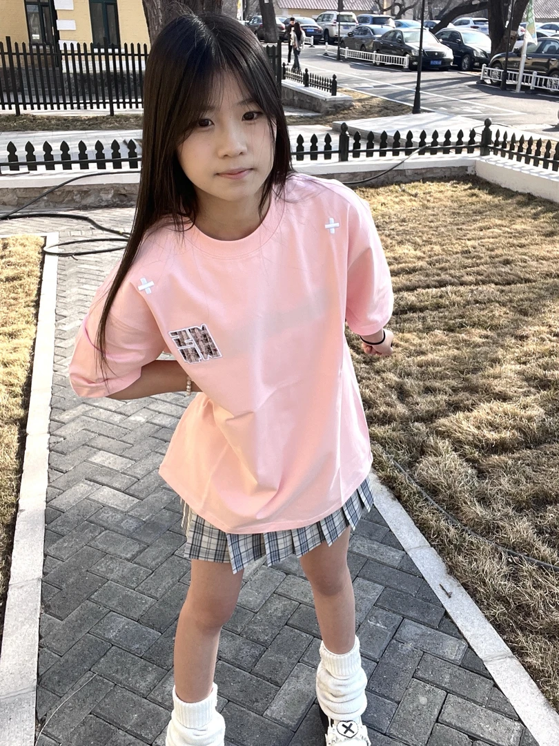 美式高街粉色刺绣正肩t恤女夏季短袖2025新款宽松慵懒风纯棉上衣