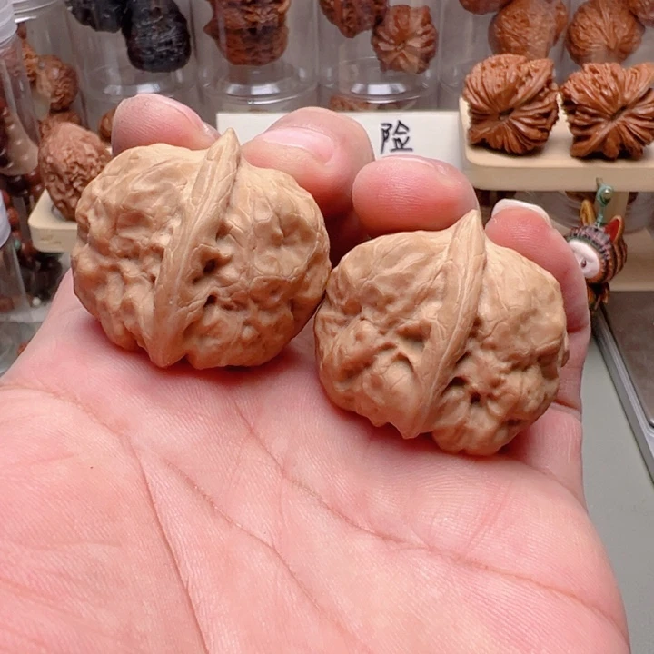 文玩核桃吊坠38尺全品古蟾