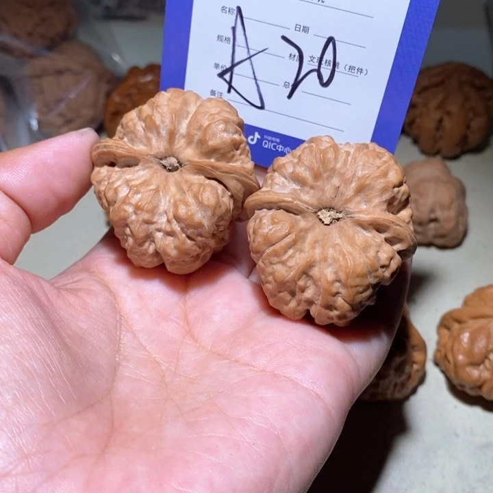 吊坠文玩核桃我也不20