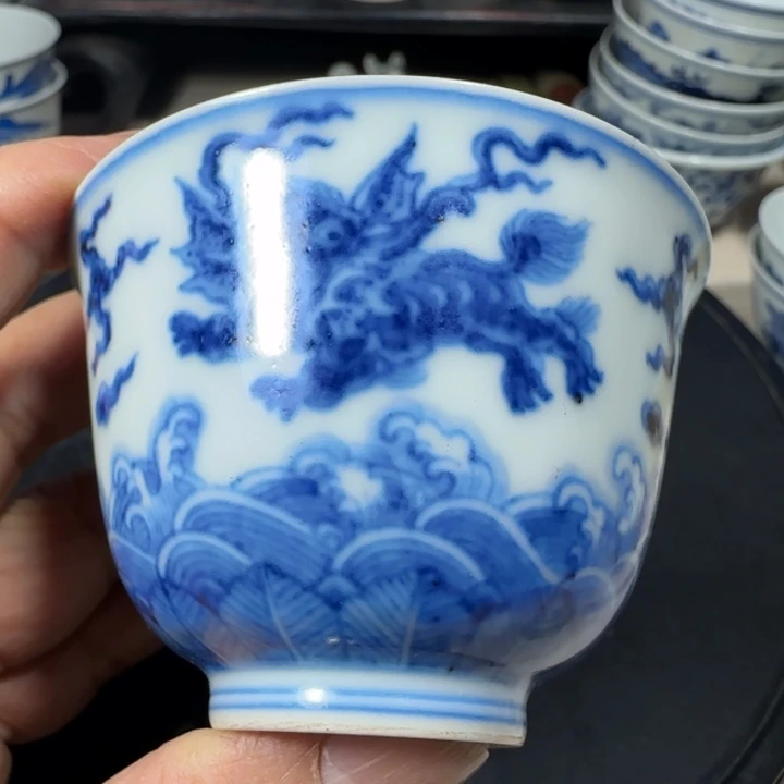 正***戒摆件青花花卉小小摆件