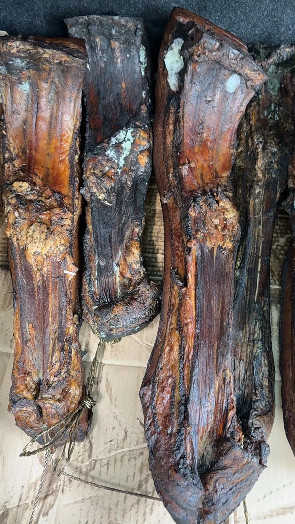 云南昭通大关县上高桥红旗村农家烟熏腊肉 现场称重1-15斤包邮