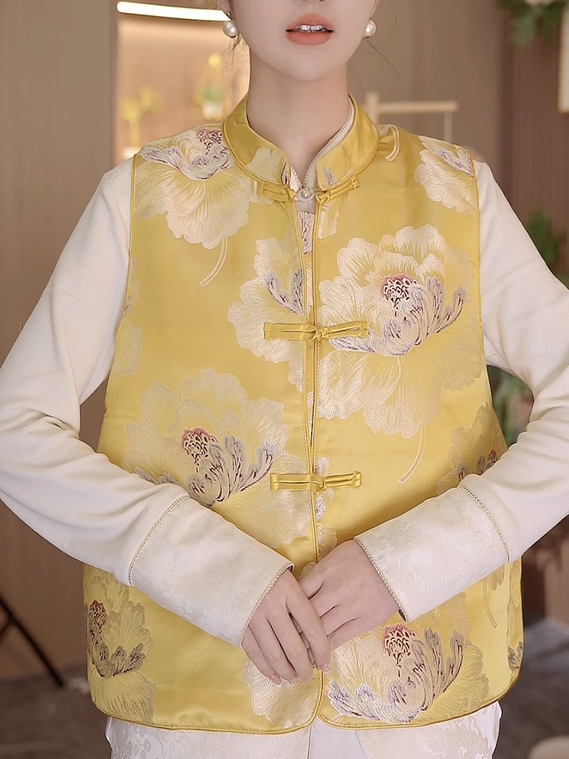 提花中式洋气盘扣坎肩复古唐装马夹潮2024D4558—四月