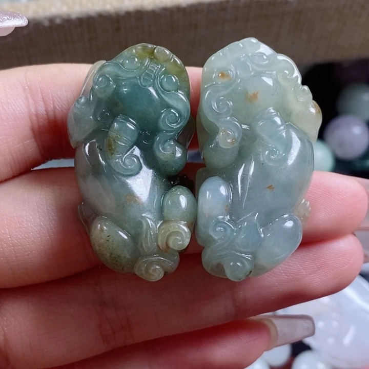翡翠未镶嵌颈饰红*果天然翡翠