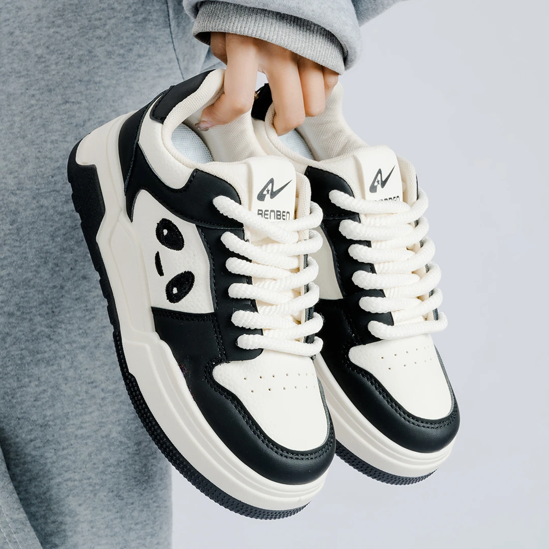 2025时尚春季百搭厚底女鞋学院风低帮拼色熊猫小白鞋韩版潮流A45