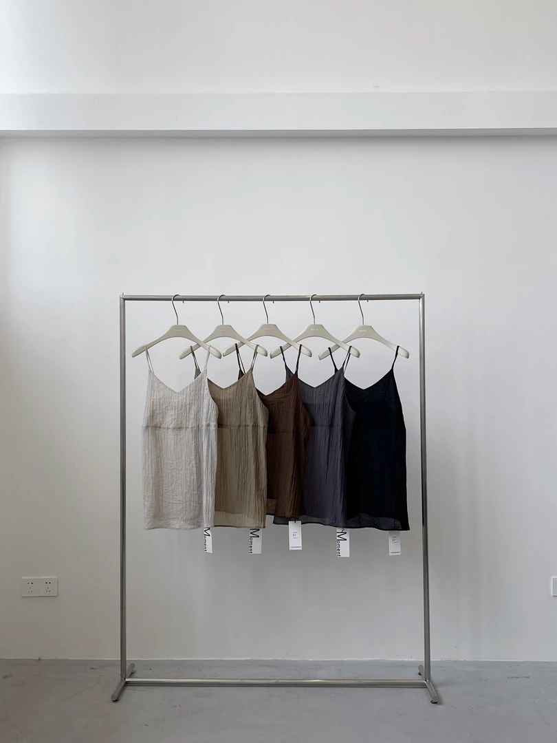 【福福!NO!NO!NO!】时尚极简风纯色背心裙  6C017