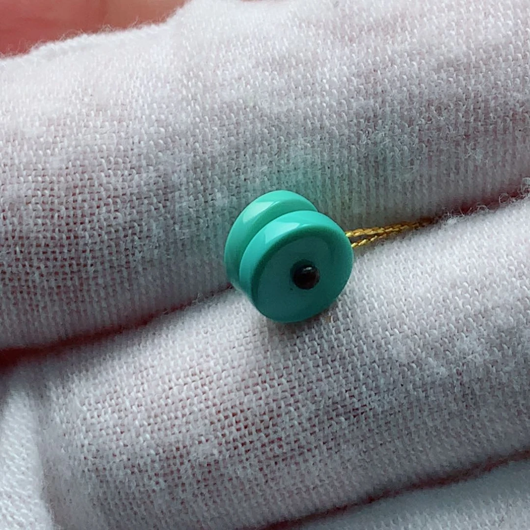 绿松石颈饰未镶嵌