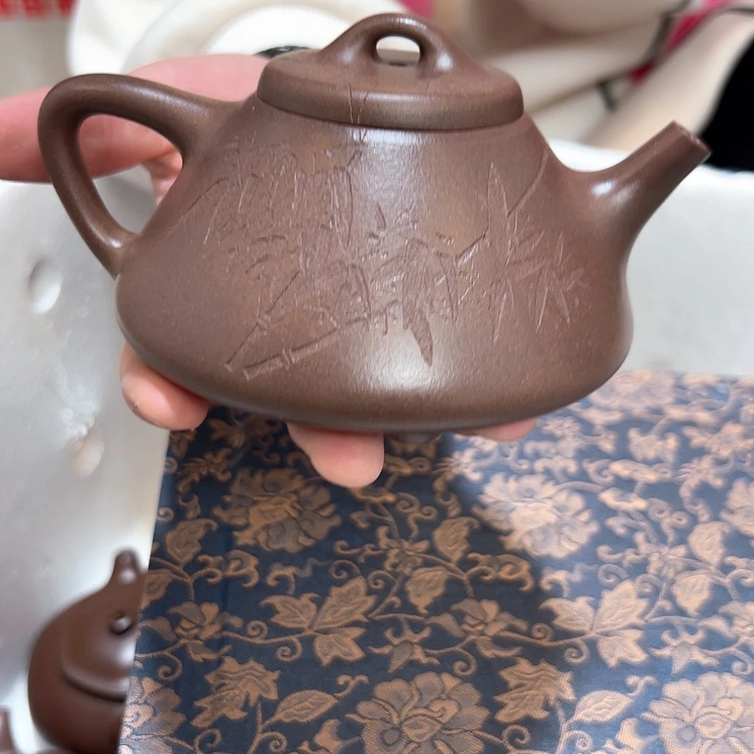 L***h茶壶紫砂竹刻子冶石瓢
