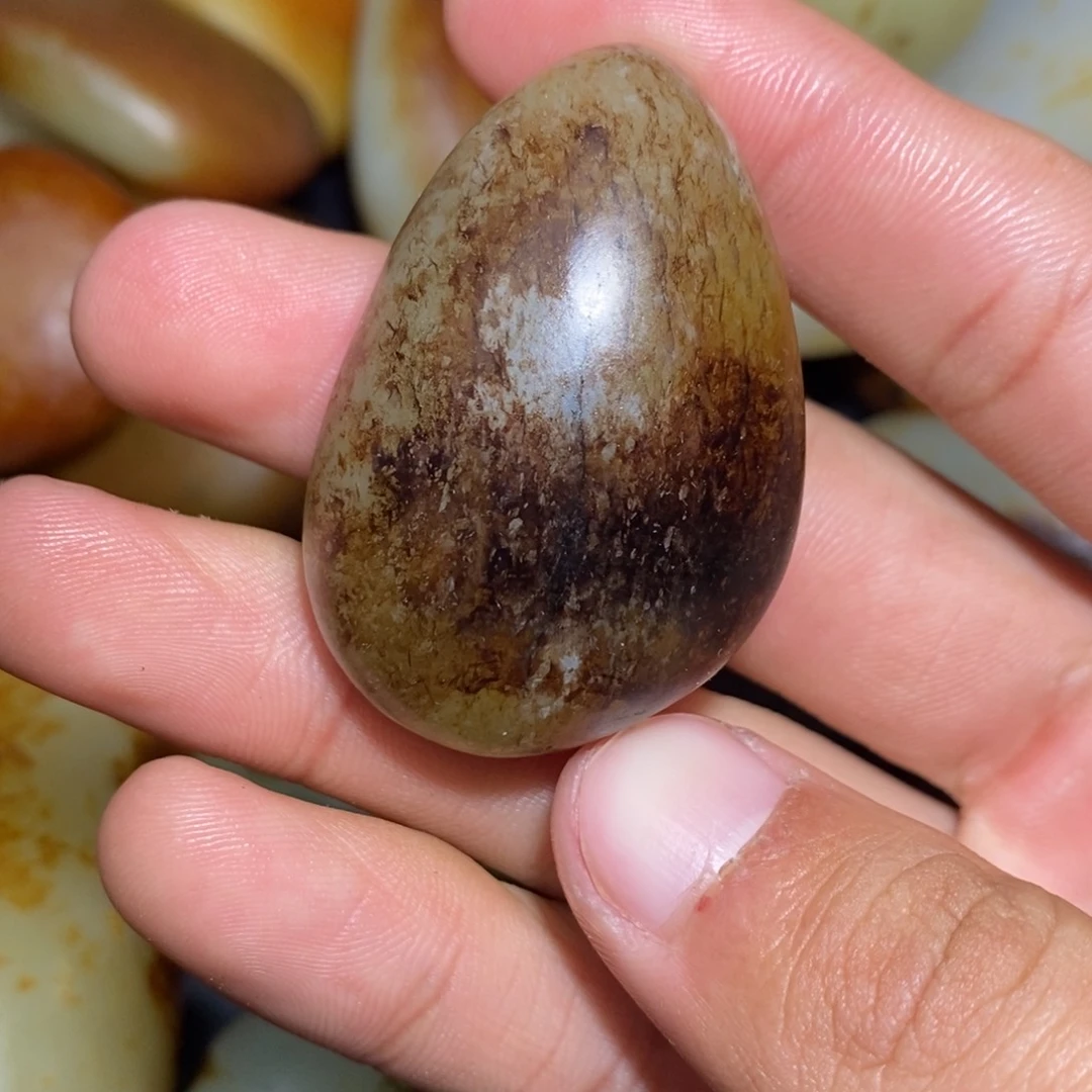 和田玉未镶嵌珠宝奇石