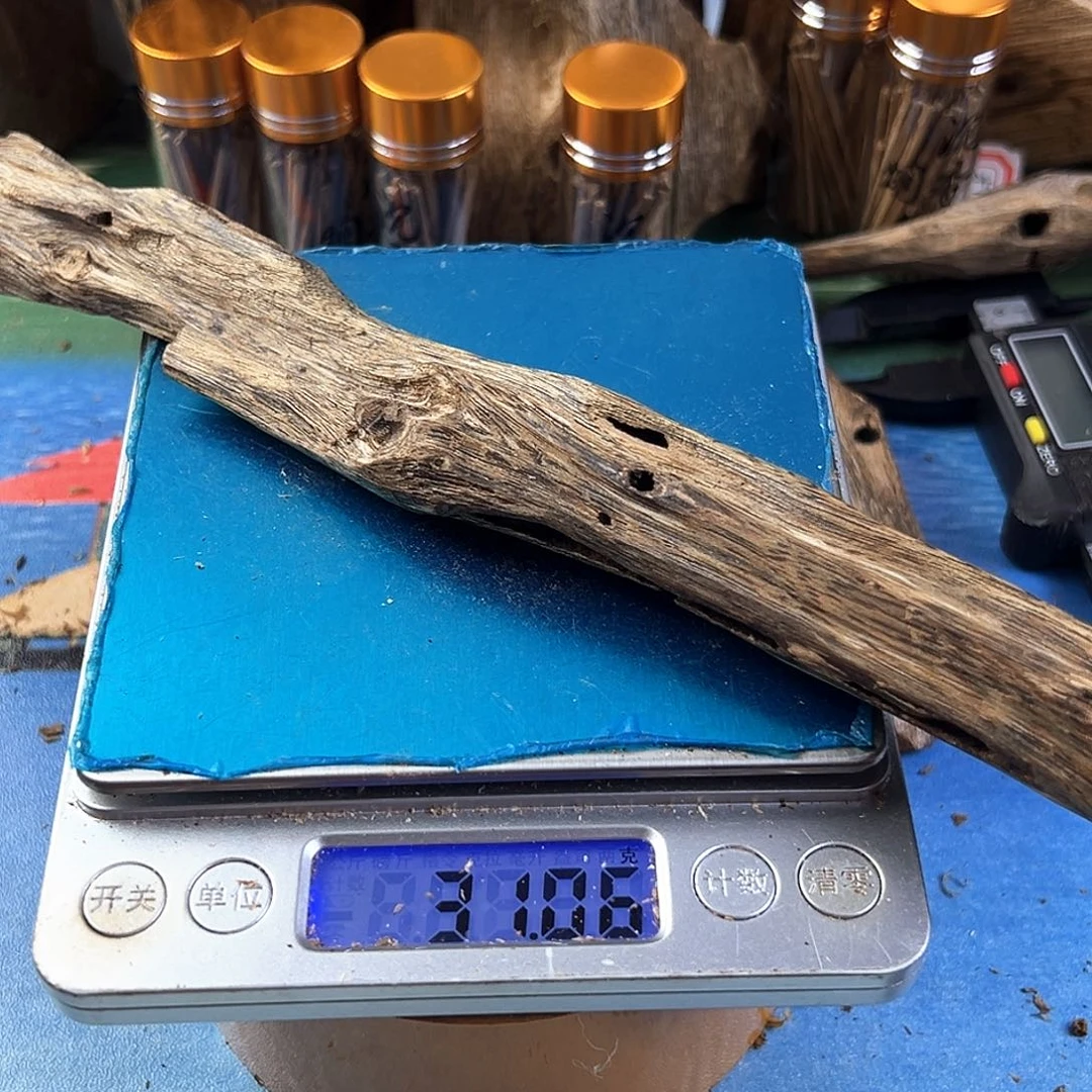 香料绿奇楠虫漏31克