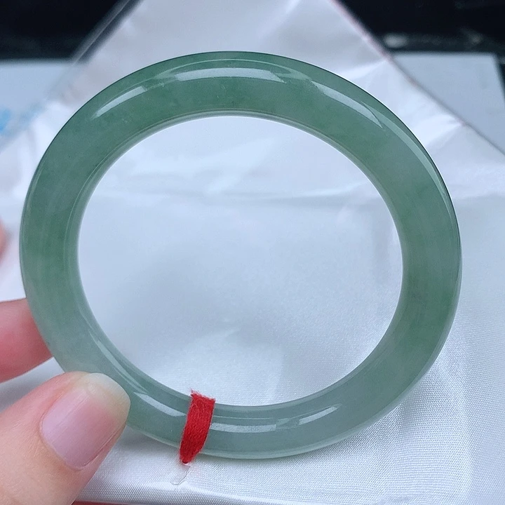 翡翠手镯（圆镯）未镶嵌天然