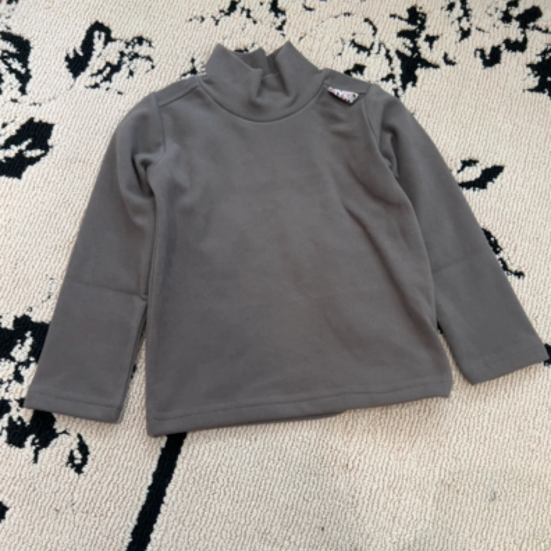 【编号Q250】Y244291288-08-儿童纯色带标打底衫复古灰-yew