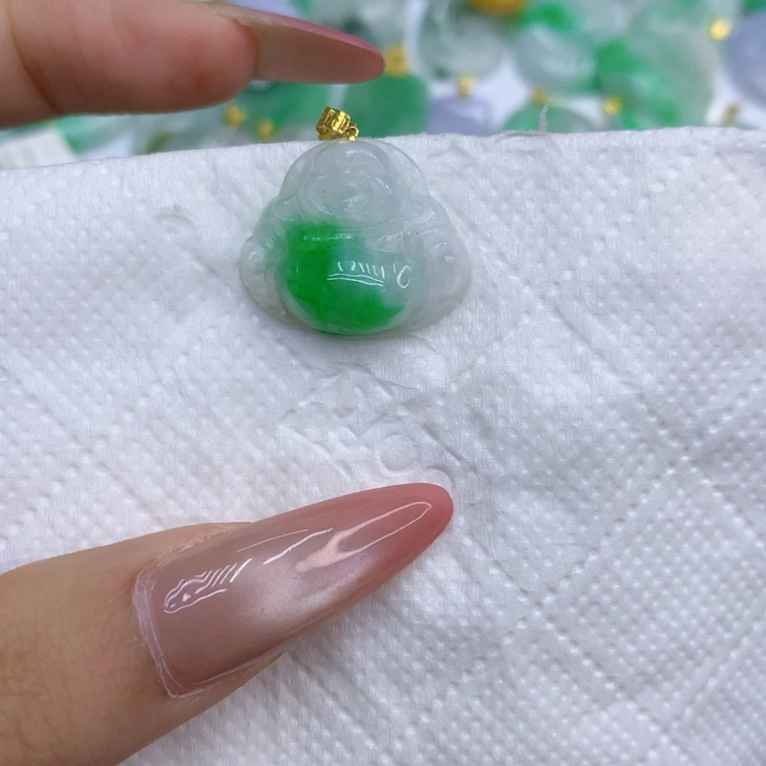 翡翠18K金镶嵌颈饰1111111111111