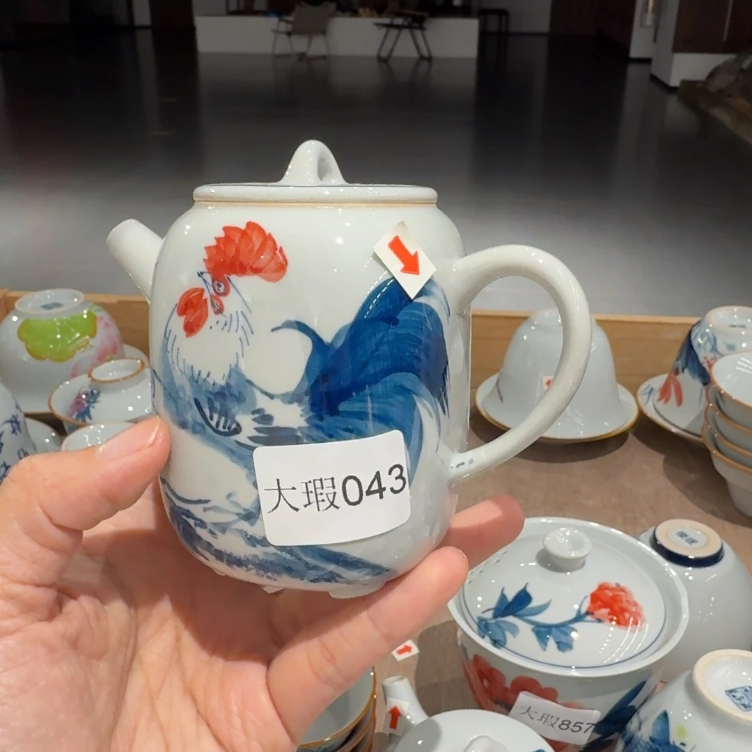 釉下手绘茶具微瑕