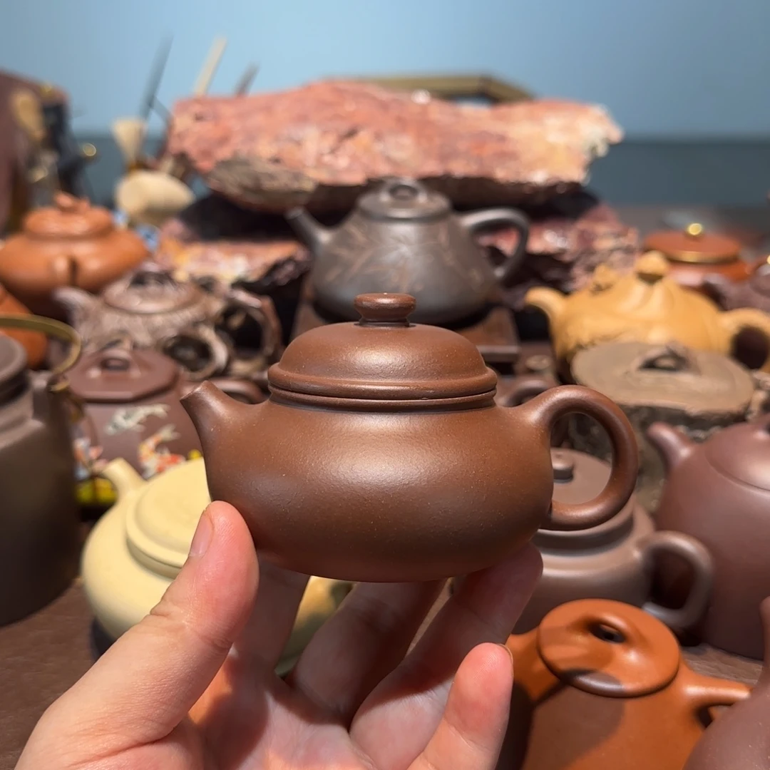 ****鸦茶壶紫砂底槽青容天壶