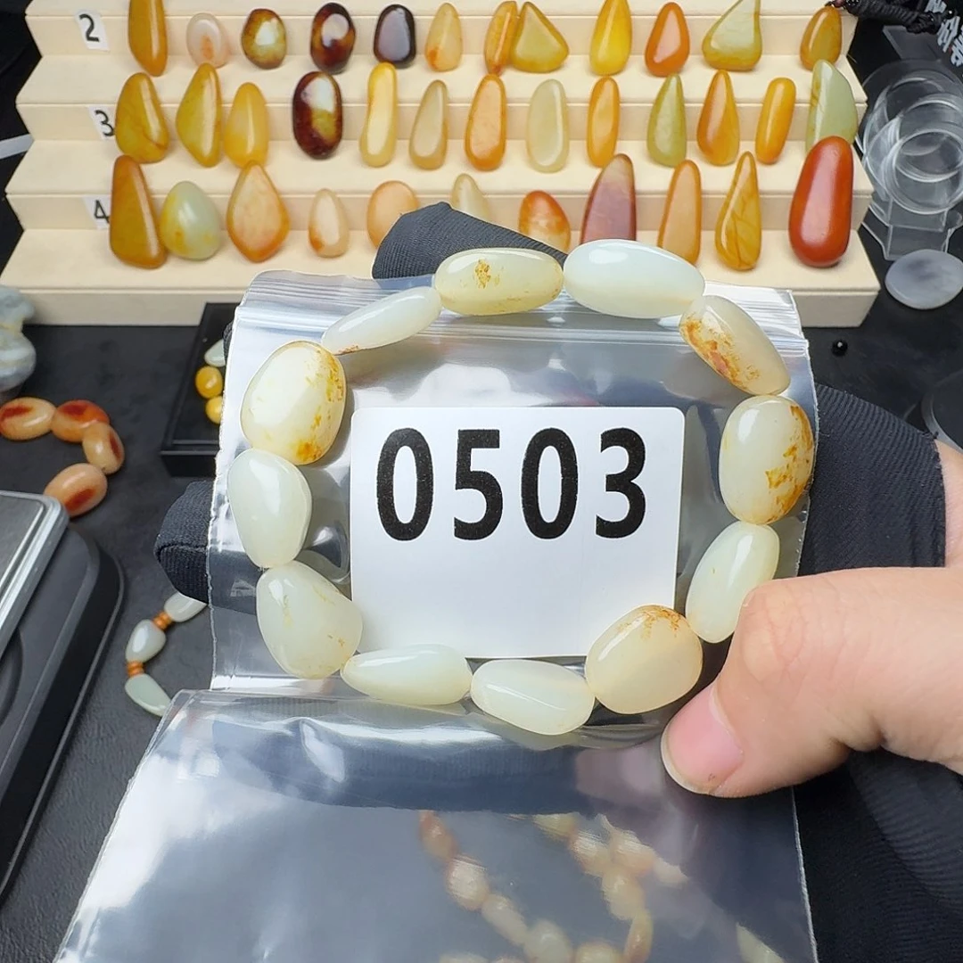 和田玉手串未镶嵌家**虎