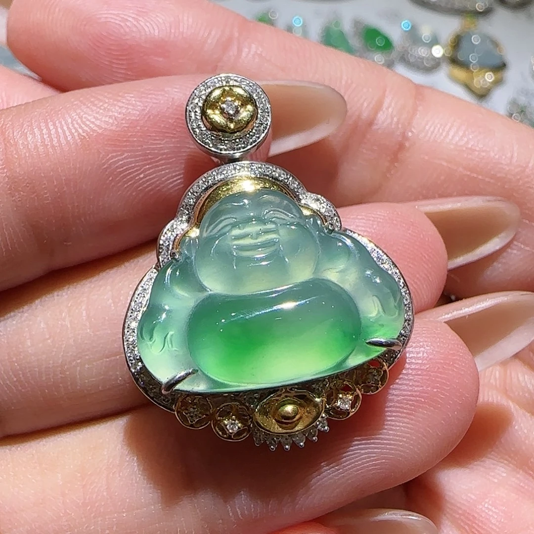 【闪购商品】颈饰18K金镶嵌翡翠天然