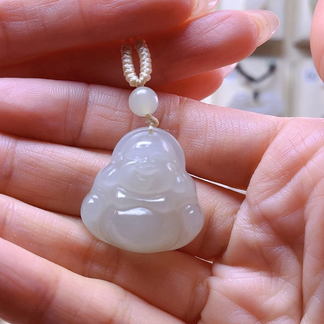 和田玉吊坠(赠链)未镶嵌?