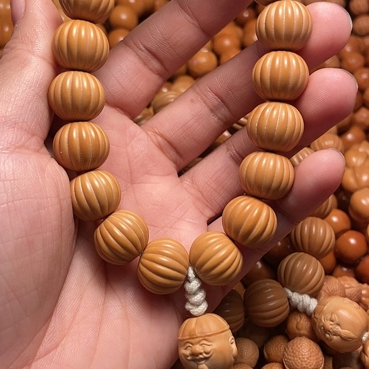 猴头核桃吊坠轻***山呱呱