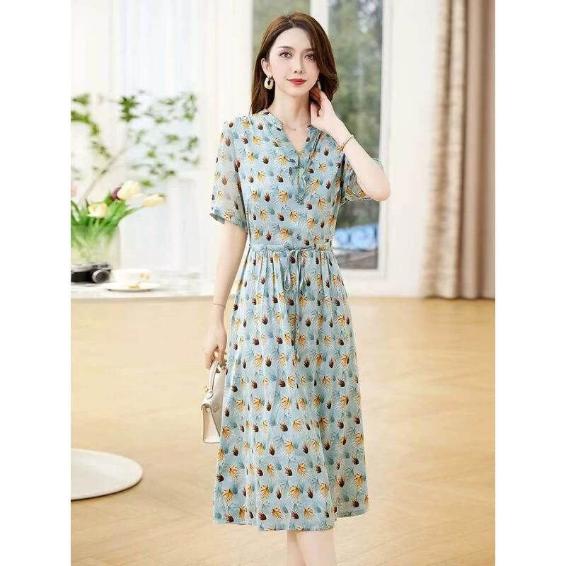 2024年夏季新款中长款连衣裙女胖mm妈妈装上档次收腰连衣裙