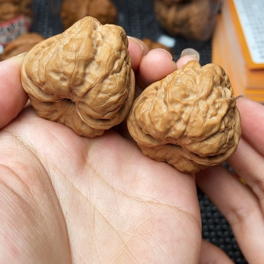 文玩核桃吊坠蛤蟆 37