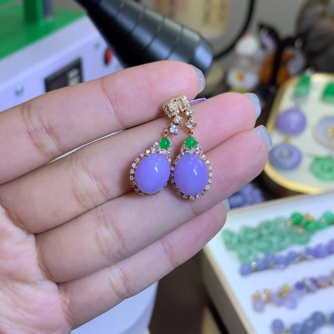 翡翠颈饰18K金镶嵌翡翠