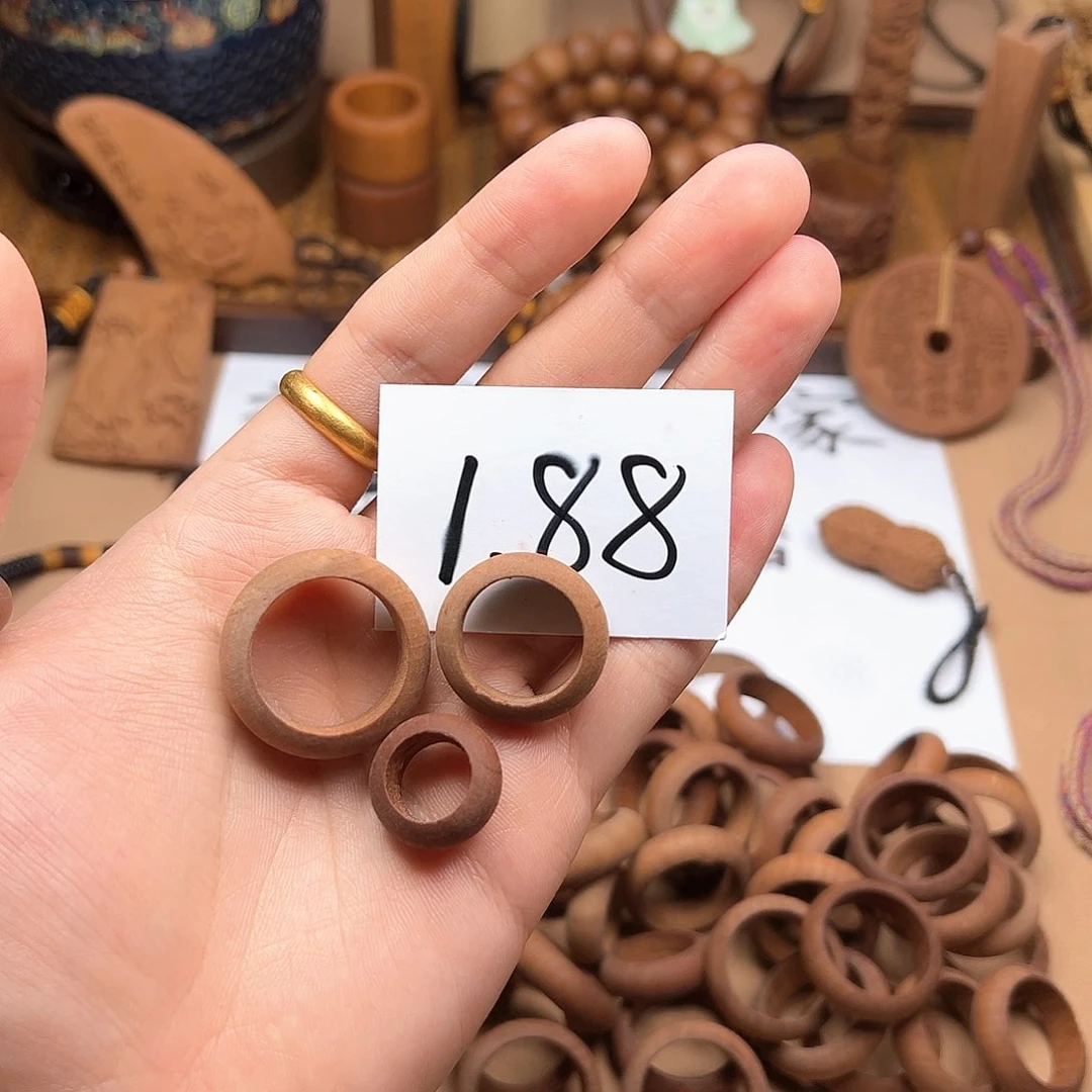 檀香木手串/手链戒指三件套（瑕疵）