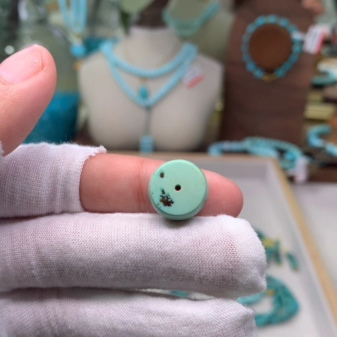 绿松石配饰未镶嵌