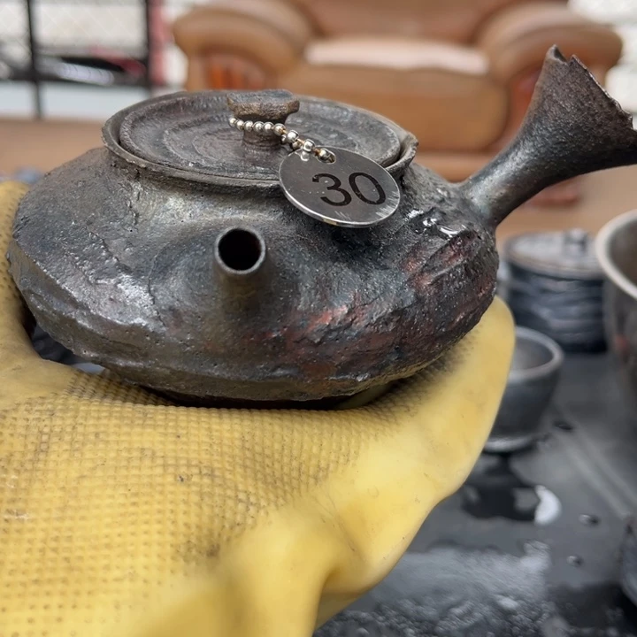 薄**茶荥经黑砂30号高品微瑕1只