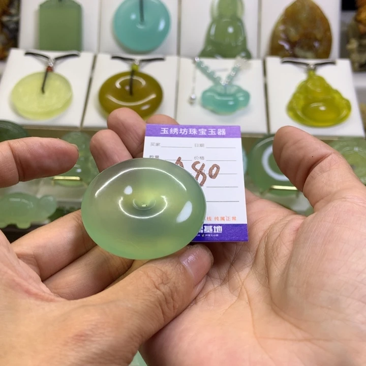 【闪购商品】未镶嵌蛇纹石玉颈饰爱*泉