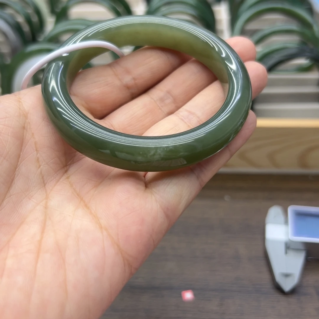 和田玉未镶嵌手镯55.9圈围322