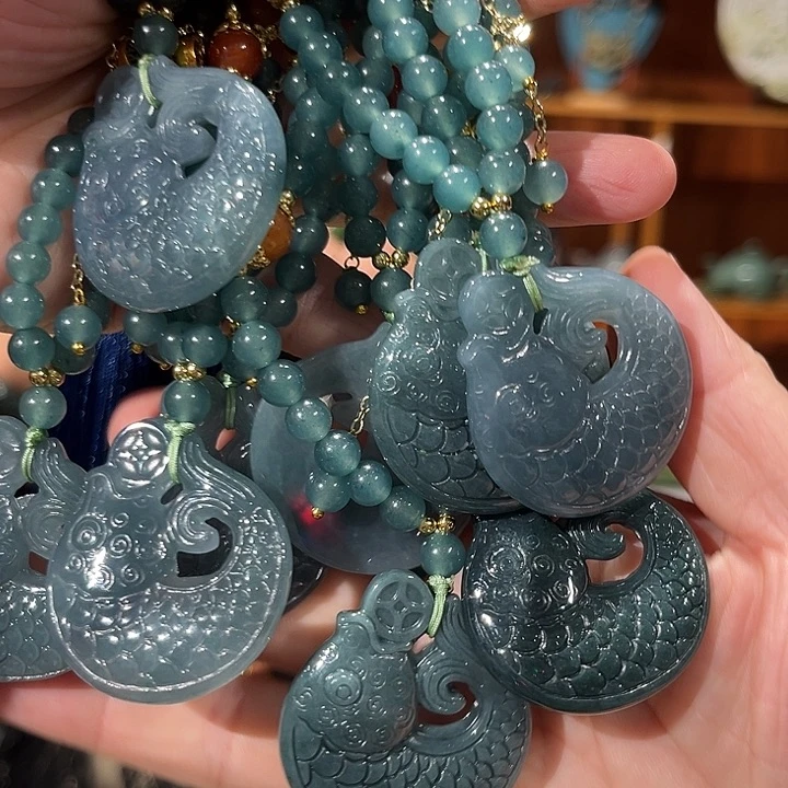 未镶嵌岫玉毛衣链