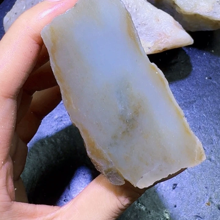 和田玉未镶嵌珠宝半成品