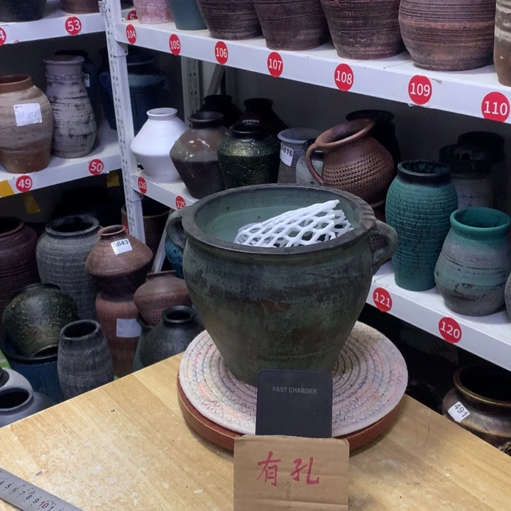 【闪购商品】红陶粗糙盆有孔高18口19