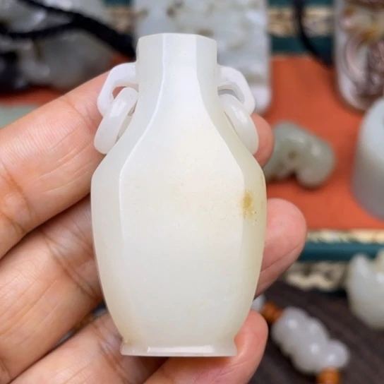 用***9颈饰未镶嵌和田玉