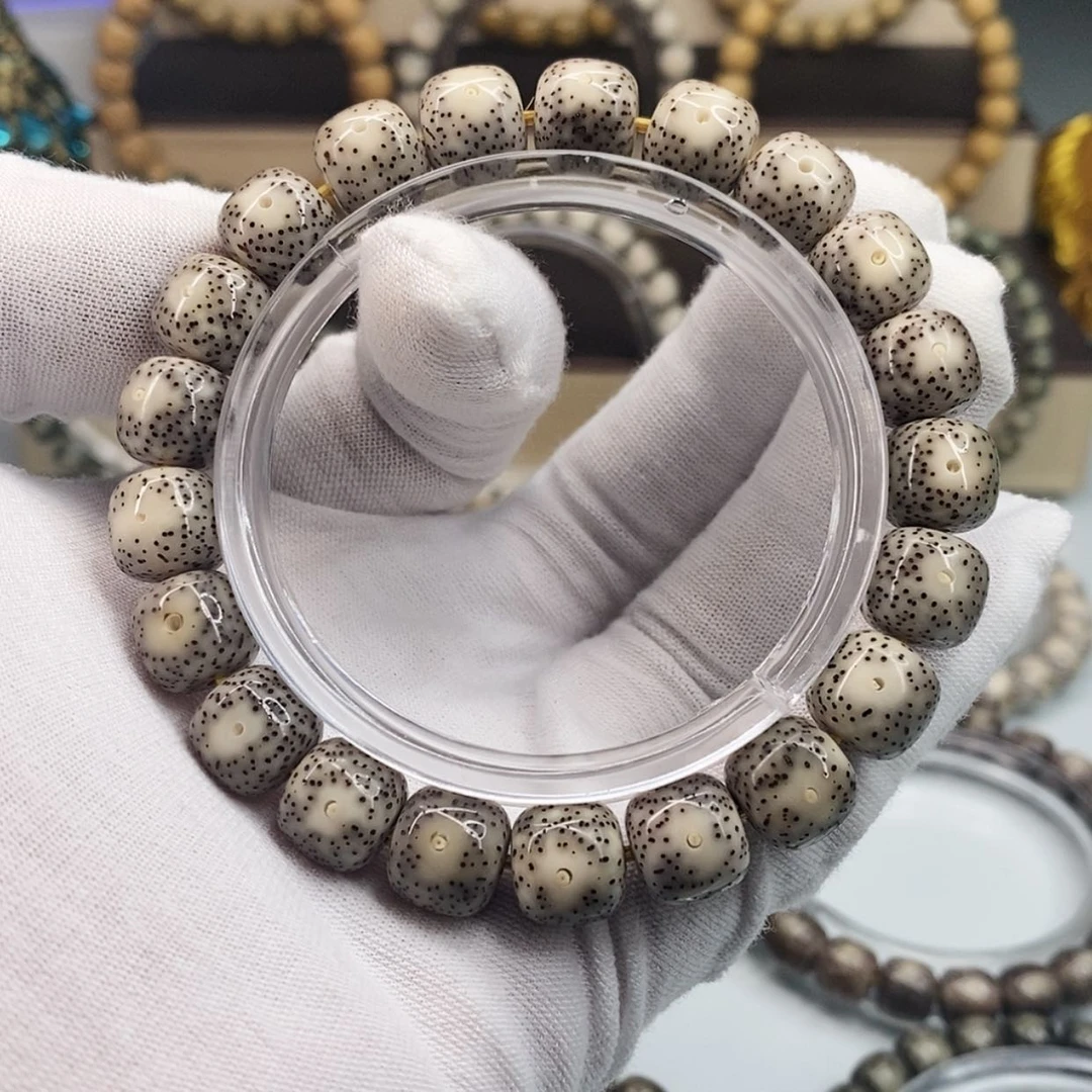 【闪购商品】星月菩提手串一物一图原生态同枝黑冰月朗星稀