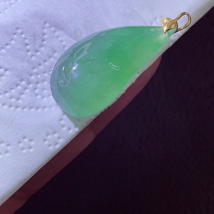 颈饰18K金镶嵌翡翠翡翠