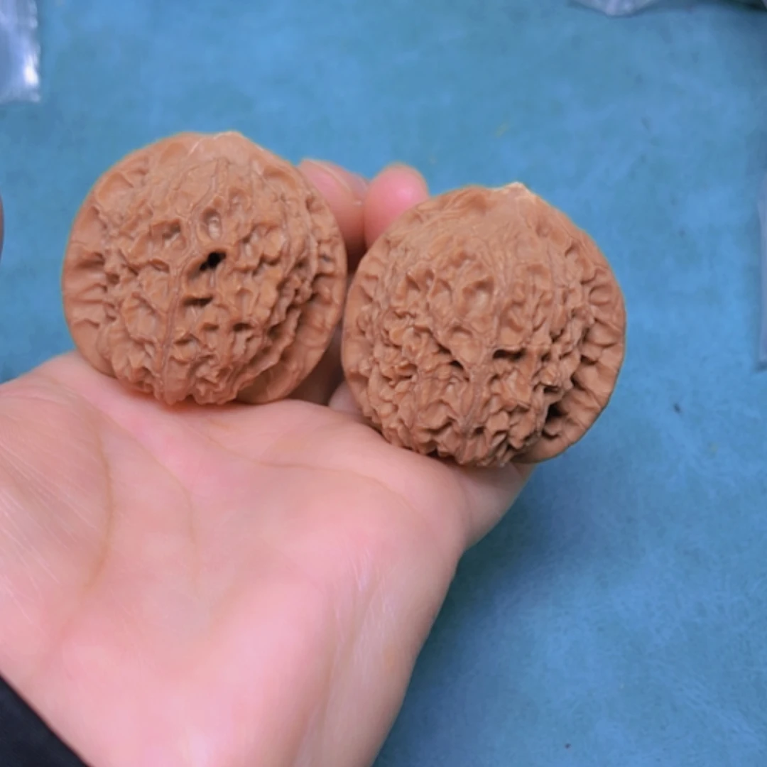 【闪购商品】摆件核桃40血麒麟修尖