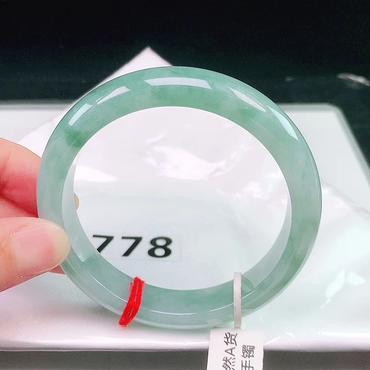 翡翠未镶嵌手镯778