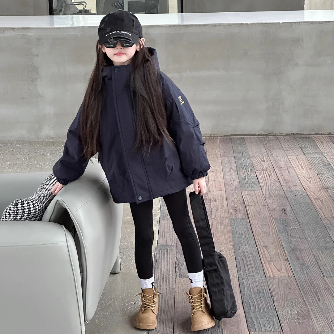 女童加绒冲锋衣三合一可拆卸2025新款加厚秋冬季儿童装外套大童潮