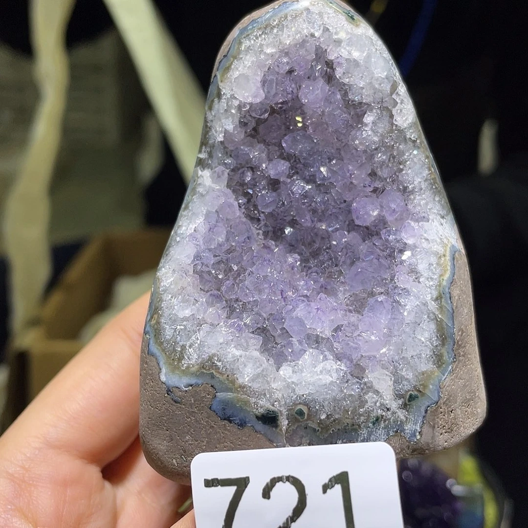 未镶嵌水晶珠宝半成品