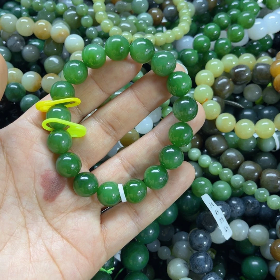未镶嵌手链和田玉都****庄