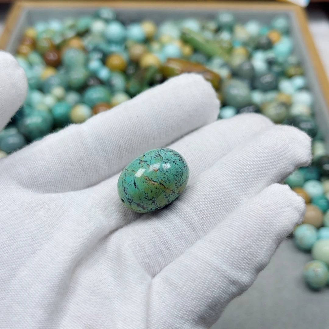 绿松石未镶嵌挂件