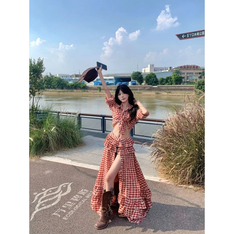 度假风红色格子长袖衬衫女夏季不规则开叉半身长裙两件套